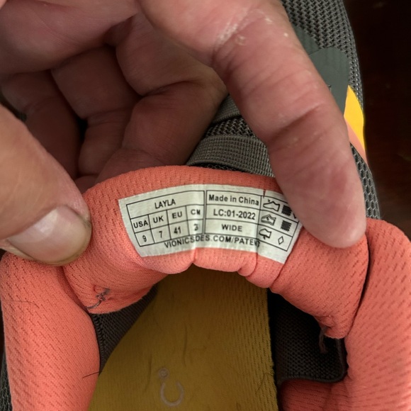 Women’s Vionic Layla shoes size 9 - Picture 4 of 4